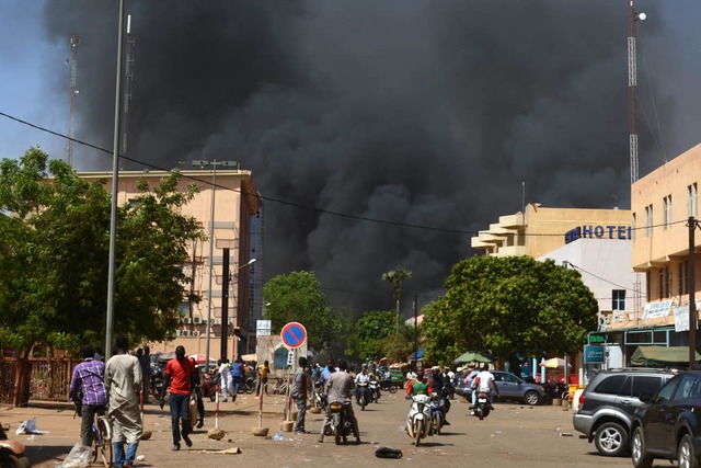 Bei einem Terroranschlag in der Haupts...estens 13 Menschen ums Leben gekommen.  | Foto: AFP