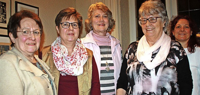 Verdiente Turnerinnen (von links): Ger...r, Gisela Schmid und Judith Brechlin.   | Foto: Gerd Leutenecker