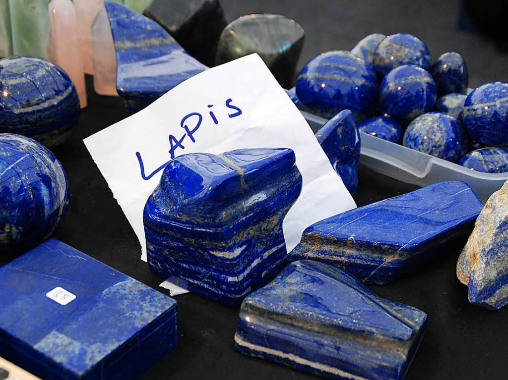 Die unzhligen farbigen Mineralien, Kristalle und Edelsteine faszinierten nicht nur die Kinder.