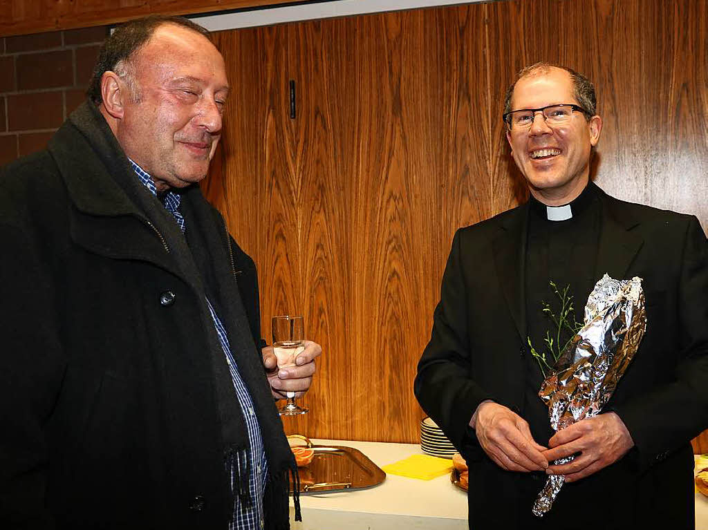 Auch Egginger und Sthlinger feierten mit Fabian Schneider dessen Investitur in Bonndorf, unter anderem sein Vermieter.