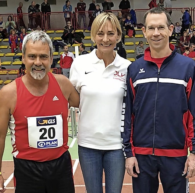 <BZ-FotoAnlauf>Leichtathletik:</BZ-Fot... (links) und  Simon Schwab aufs Bild.   | Foto:  Verein