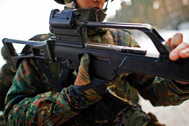 G36-Sturmgewehr in Aktion  | Foto: dpa