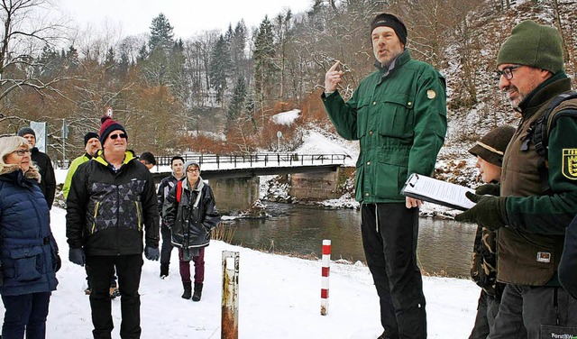 Erfolgreiche Holzauktionatoren waren R...winterlichen Gemeindewald am Samstag.   | Foto: Lacher