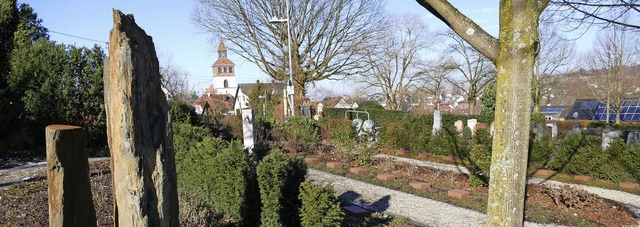 Auf dem Binzener Friedhof sind seit ve...chiedliche Bestattungsformen mglich.   | Foto: Langelott