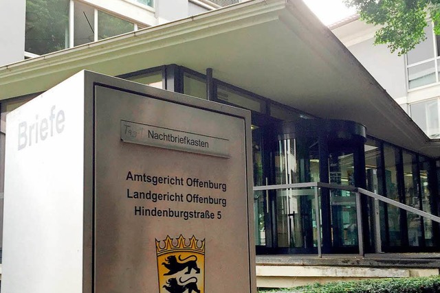 Am Landgericht Offenburg wurde ein 55-Jhriger zu drei Jahren Haft verurteilt.  | Foto: dpa