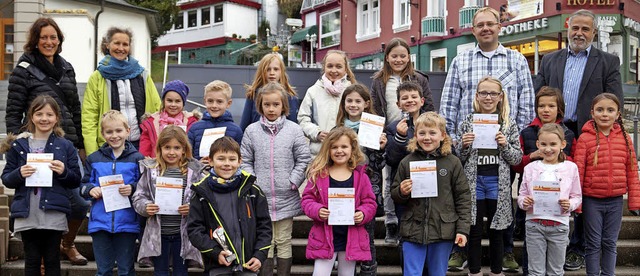 Gruppenbild mit jungen Badenweiler Spo...er aus den Reihen des TuS Badenweiler   | Foto: Silke Hartenstein