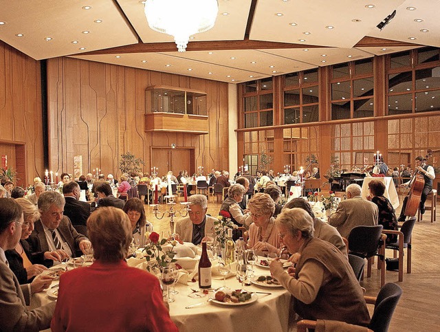 Feine Speisen bei klassischer Live-Mus...-Ensemble verspricht der Wiener Abend  | Foto: Veranstalter