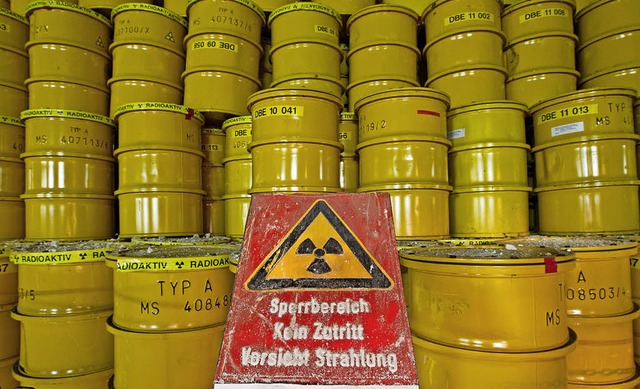 Fr den Atommll sind derzeit nur grenznahe Standorte in der Auswahl.   | Foto: dpa