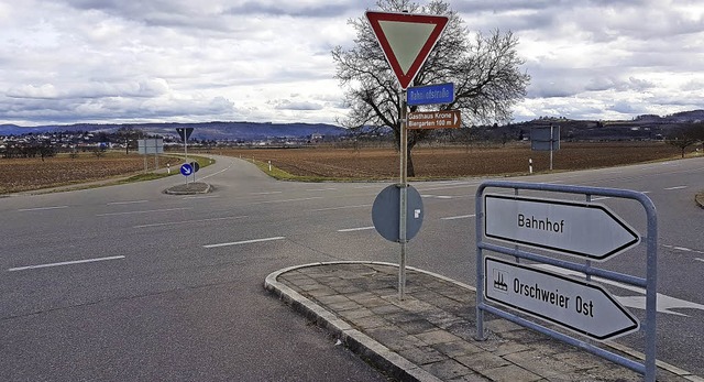 Wird aus der Kreuzung an der Kreisstrae zur Bahnhofstrae hin ein Kreisverkehr?  | Foto: Karl Kovacs