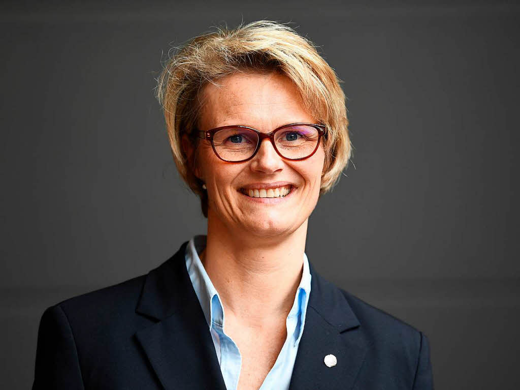 Anja Karliczek (CDU) wird Bildungsministerin. Die 46-Jhrige aus Nordrhein-Westfalen sitzt seit 2013 im Bundestag und war seit dem vergangenen Jahr parlamentarische Geschftsfhrerin der Unionsfraktion.