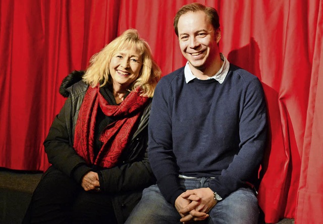 Mit Herzblut: Isolde Polzin und Simon ...ie Leitung des Kammertheaters Riehen.   | Foto: annette mahro