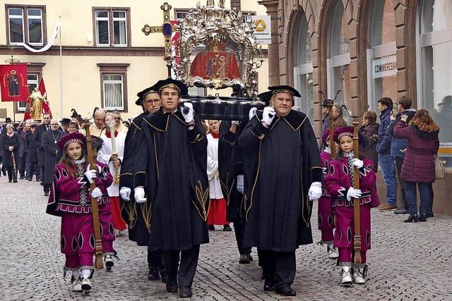 Bad Sckinger Katholiken feiern am Sonntag, 11. Mrz, das Fridolinsfest mit Erzbischof Georg Gnswein