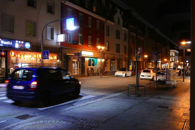 Nachtleben der Friedrichstrae, Schaufenster sind inzwischen rar.  | Foto: Ingrid Bhm-Jacob
