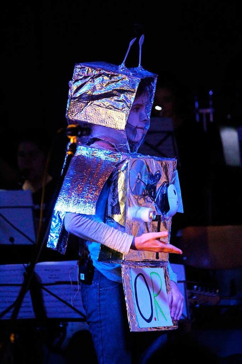 Kinder-Musical Rock&#8217;n&#8217;Robo...fnften Klassen des Gymnasiums Schnau  | Foto: Martin Klabund