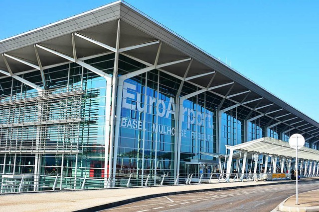 Der Bahnanschluss an den Euro-Airport bleibt ein Dauerthema.   | Foto: Mahro