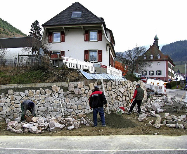 Diese Natursteinmauer ist die erste Ba... Sanierung der L123 in Untermnstertal  | Foto: Manfred Lange