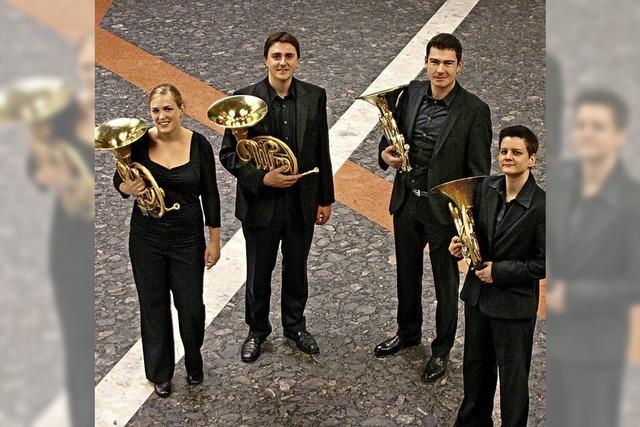 Stuttgarter Waldhornquartett gibt ein Kuppelkonzert