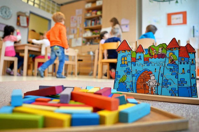 Der Bedarf an Kinderbetreuungspltzen ...n Jahren in Breisach deutlich steigen.  | Foto: dpa
