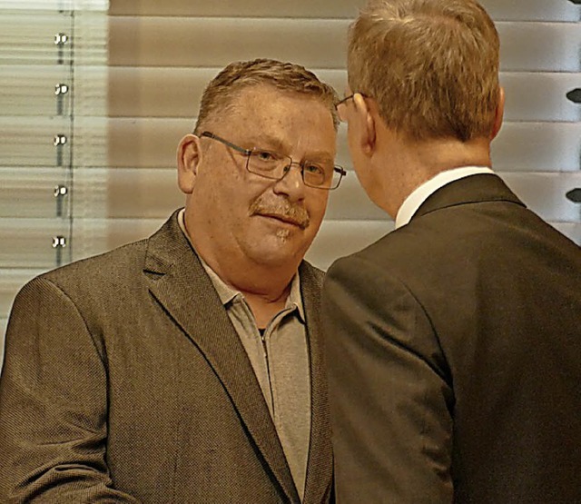 Landrat Hanno Hurth vereidigt Diringer als Nachfolger von Albert Drr  | Foto: Marius Alexander