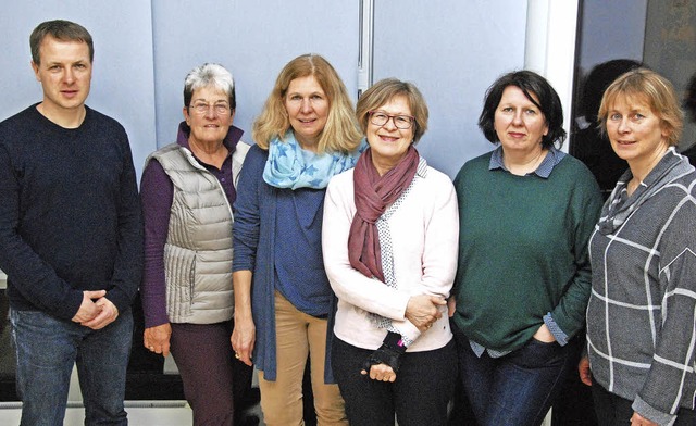 Die Vorstandsmitglieder mit der Vorsitzenden Silvia Kraus (Zweite v.li).   | Foto: d. Scherle