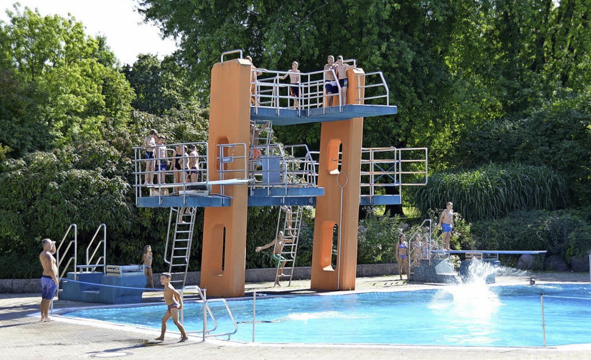 Rheinfelden Freibad soll früher schließen Rheinfelden Badische Zeitung