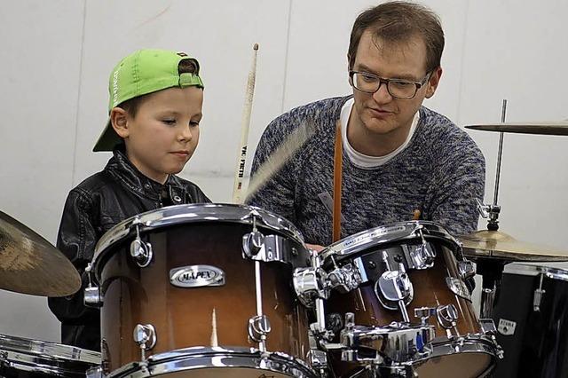 Trommeln um musikalischen Nachwuchs