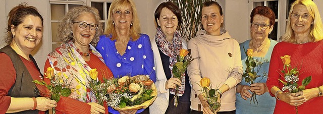 Annette Aenis, Renate Esch, Mechtilde ...n das Vorstandsteam des Frauenchores.   | Foto: Rolf Rhein