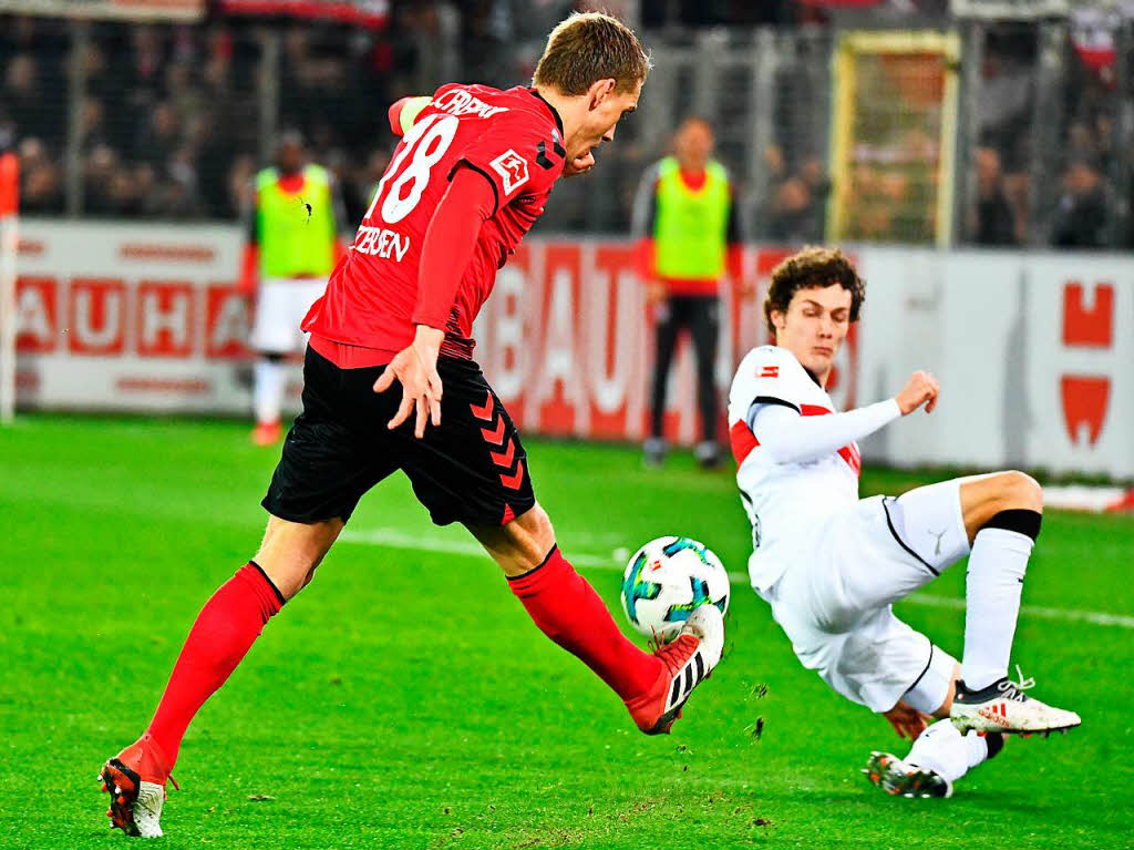 Der SC Freiburg musste sich dem VfB Stuttgart letztlich mit 1:2 geschlagen geben. Whrend die Schwaben den Klassenerhalt so gut wie sicher haben, braucht der Sportclub nach der Lnderspielpause dringend Punkte.