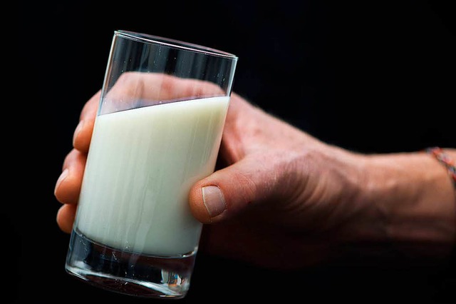 Wegen Insolvenz eines Grohndlers wir... Bauernhfen keine Milch mehr abgeholt  | Foto: dpa