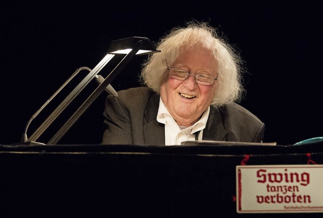 80 Jahre Jazz: Emil Mangelsdorff, Altmeister auf der Klarinette im Salmen  | Foto: Armin Krger