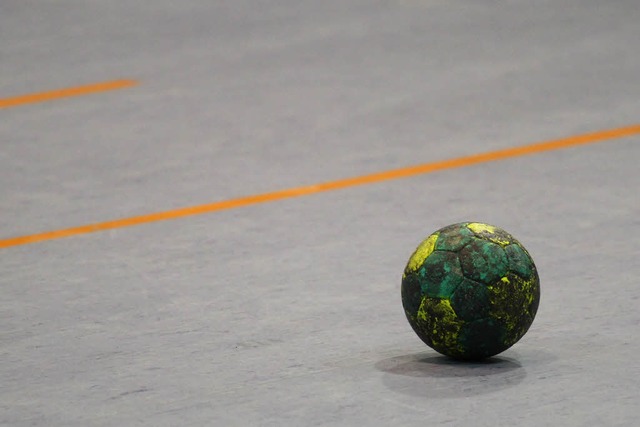 Bei einem  Handballspiel in Kenzingen ...rsetzungen auf dem Spielfeld gekommen.  | Foto: Peter Aukthun-Grmer