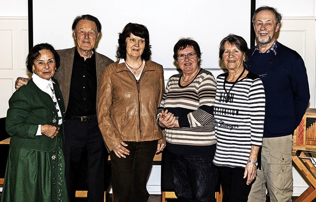 Martin Hnerfeld (r.) und Edith Rottle...l.) fr langjhrige Treue zum Verein.   | Foto: Zahn