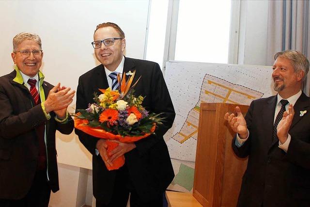 Lahrs Bürgermeister Guido Schöneboom einstimmig wiedergewählt