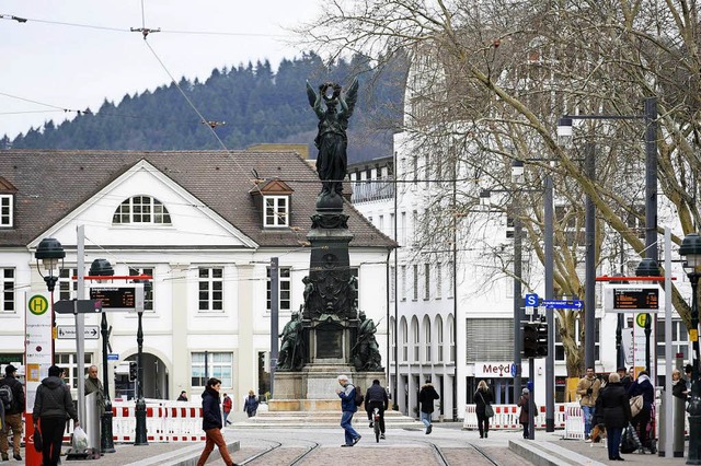 Das Rathaus mchte den Platz am Sieges...sten &#8222;Europaplatz&#8220; nennen.  | Foto: Thomas Kunz