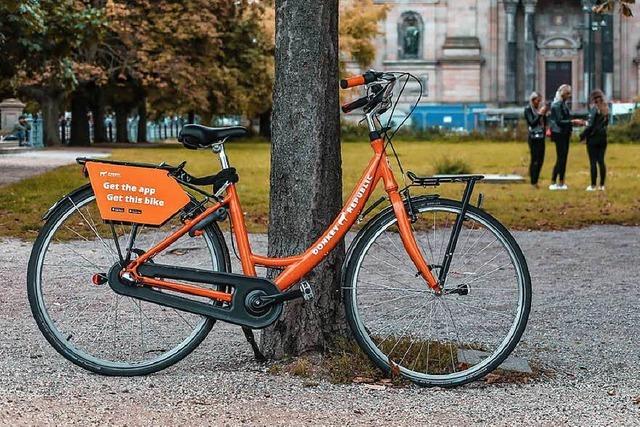 Privater Anbieter stellt 50 Leih-Fahrräder in Freiburg auf