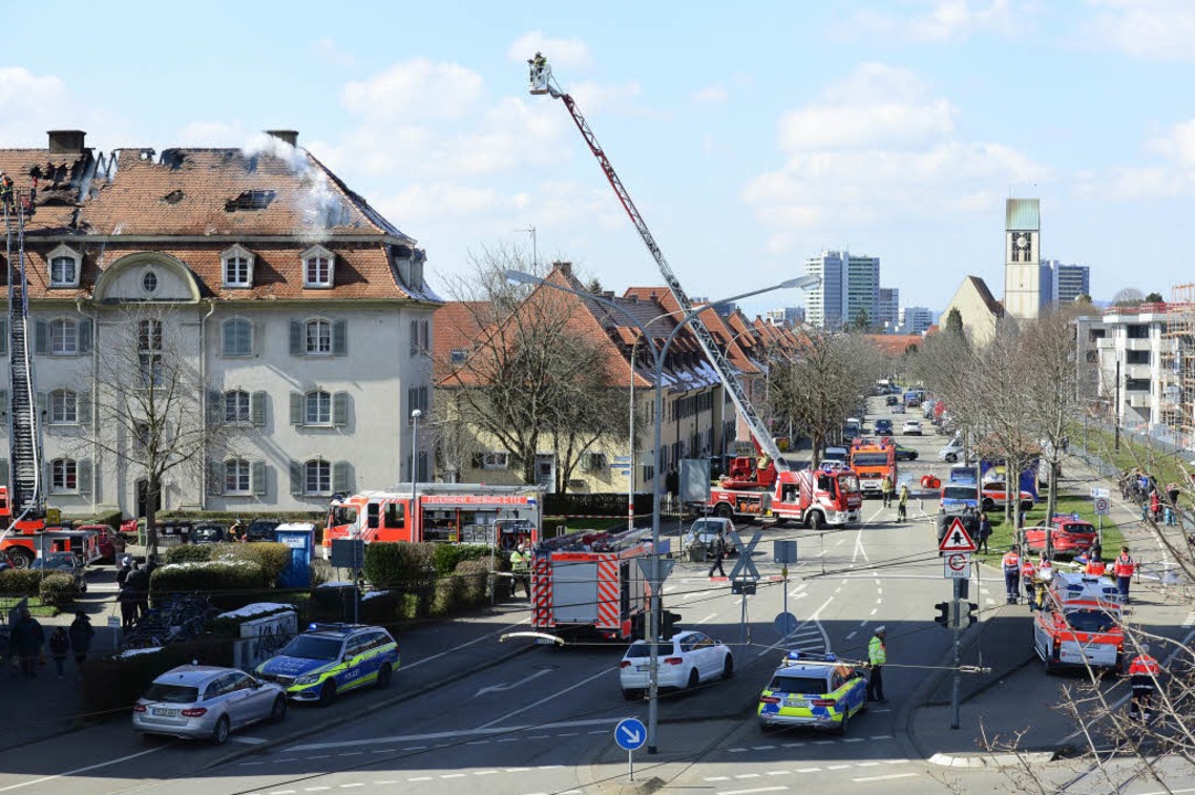 In Haslach hat ein Dachstuhl eines Hauses gebrannt.  | Foto: Ingo Schneider