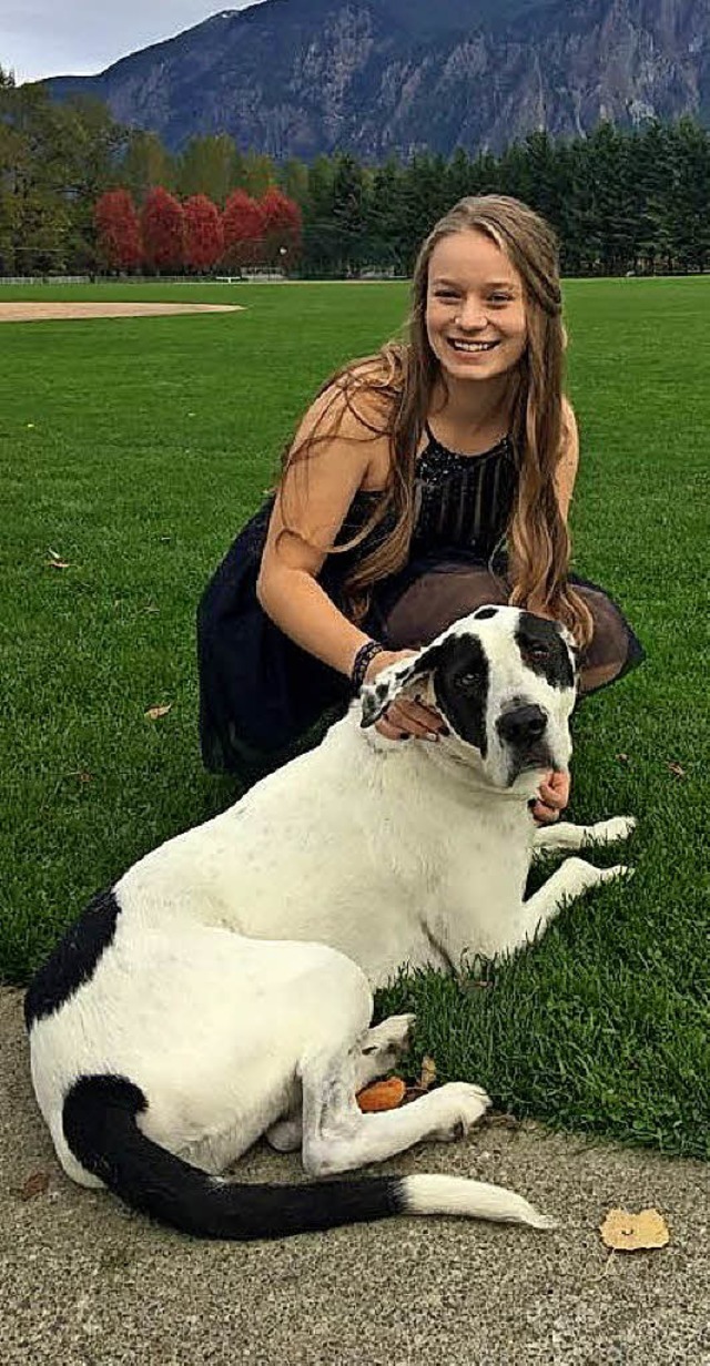 Carolina Kustermann mit Hund   | Foto: Privat