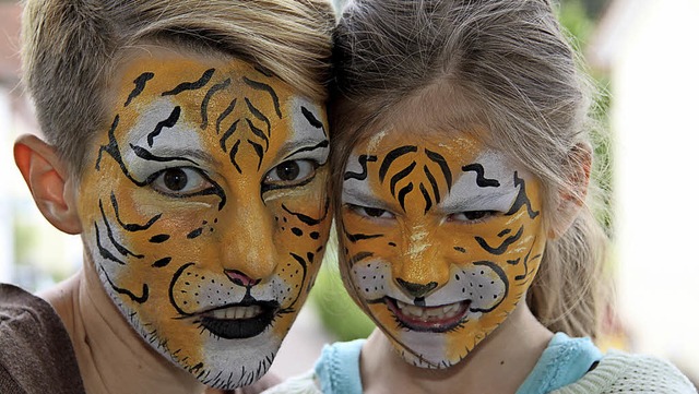 Melanie (links) und Noreen Winsky als gefhrliche Tiger   | Foto: Privat