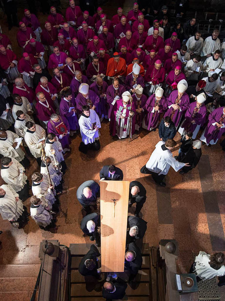 Mit einem Requiem im Mainzer Dom wird der frhere Mainzer Bischof Kardinal Karl Lehmann feierlich verabschiedet.