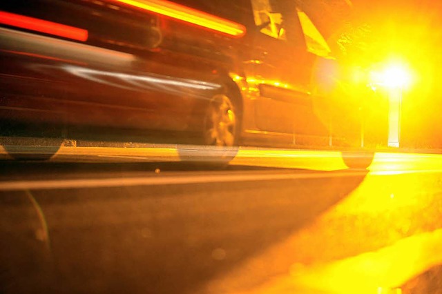 Mit Tempo 200 war der Gotthard-Raser 2...izer Autobahn gebrettert (Symbolfoto).  | Foto: dpa