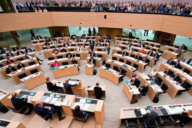 Landtag in Stuttgart  | Foto: dpa