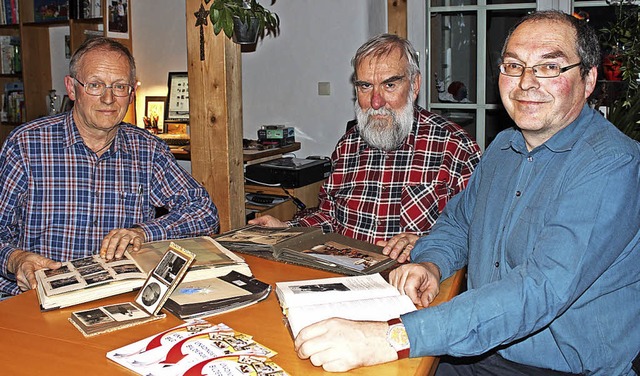 Historische Bilder und besondere Aufna...r bestehenden Dorfchronik - erstellen.  | Foto: Christa Maier