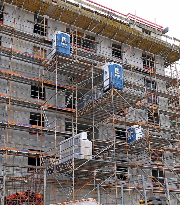 Auf jeder Etage eine Bedrfnisanstalt fr die Leute vom Bau.  | Foto: Klaus Fischer