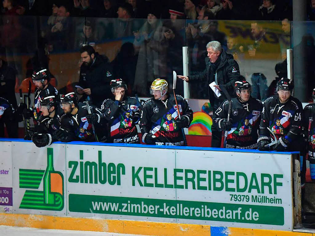 Eishockey-Playdown: Freiburg schlgt die Tlzer Lwen 7:3.