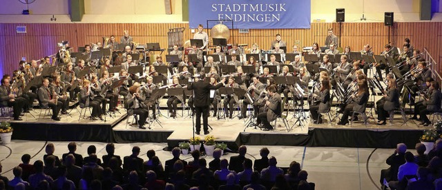 Jahreskonzert 2018 der Stadtmusik Endi... Stadtmusikdirektor Martin Baumgartner  | Foto: Martin Wendel