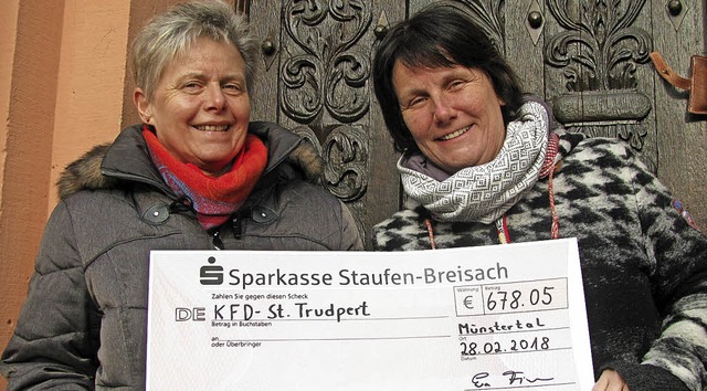 Eva Fischer (links), langjhrige Vorsi...n die  KFD-Vorsitzende Agnes Brendle.   | Foto: Manfred Lange