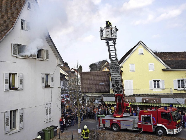 Groes Interesse fand eine Schaubung der Mllheimer Feuerwehr.  | Foto: Volker Mnch