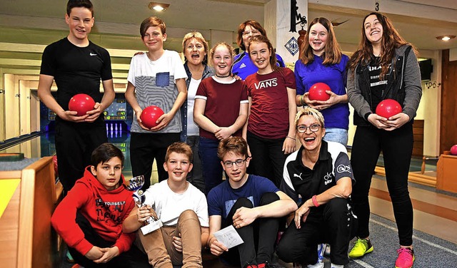 Die Klasse 7c aus Bonndorf reist zu de...rschaften im Kegeln in der Klasse U14.  | Foto: Wolfgang Scheu