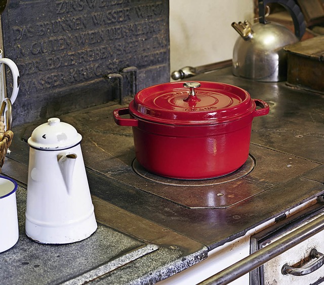 Elsssische Kochkunst ist auch mit dem Namen Staub und der Cocotte verbunden.   | Foto: Zwilling Staub