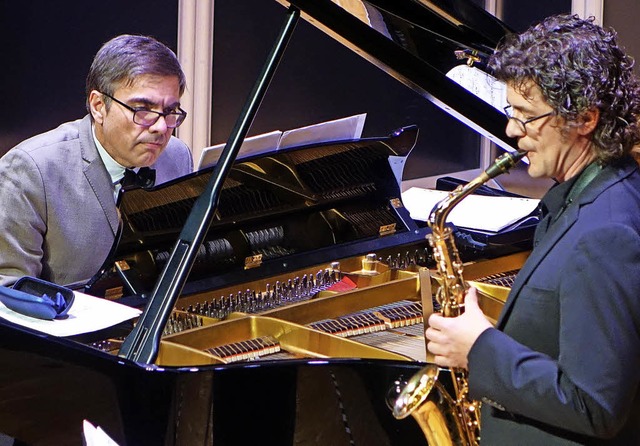 Farbenreiche und spannende Stcke fhr...Duoabend in der Wehrer Stadthalle auf.  | Foto: Roswitha Frey